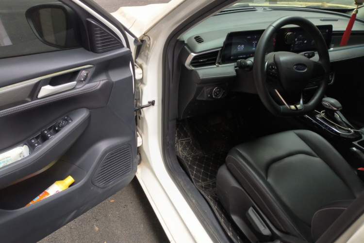 Used Ford Escort 2021 1.5L Automatic Diamond Edition Driver Seat