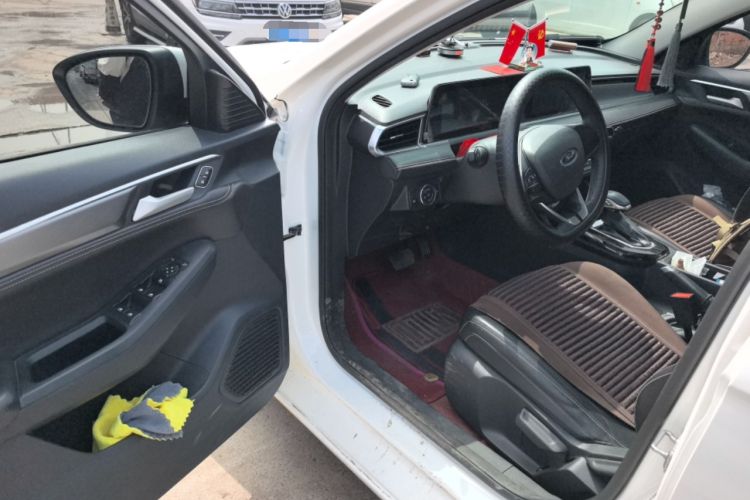 Used Ford Escort 2021 1.5L Automatic Diamond Edition Driver Seat