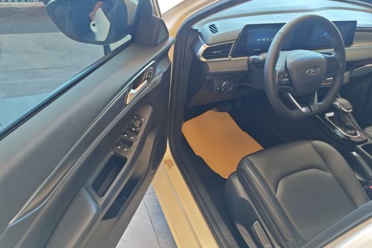 Used Ford Escort 2021 1.5L Automatic Diamond Edition Driver Seat