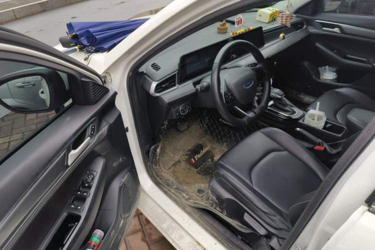 Used Ford Escort 2021 1.5L Automatic Diamond Edition Driver Seat