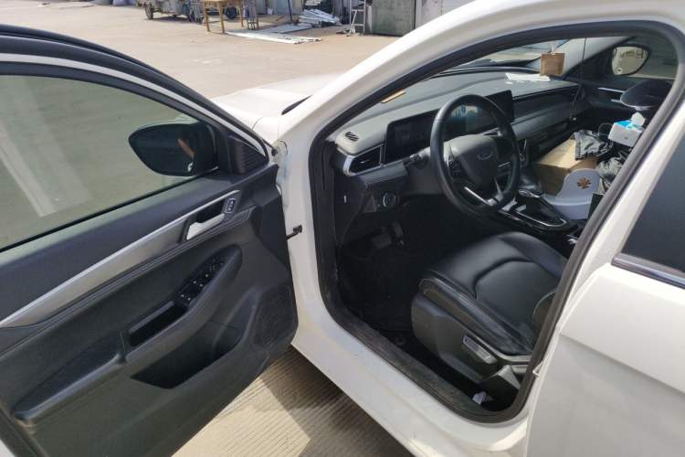 Used Ford Escort 2021 1.5L Automatic Diamond Edition Driver Seat