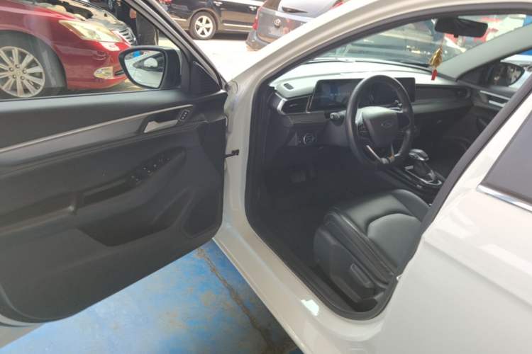 Used Ford Escort 2021 1.5L Automatic Diamond Edition Driver Seat