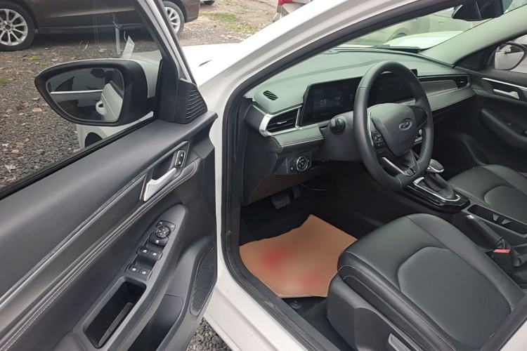 Used Ford Escort 2021 1.5L Automatic Diamond Edition Driver Seat