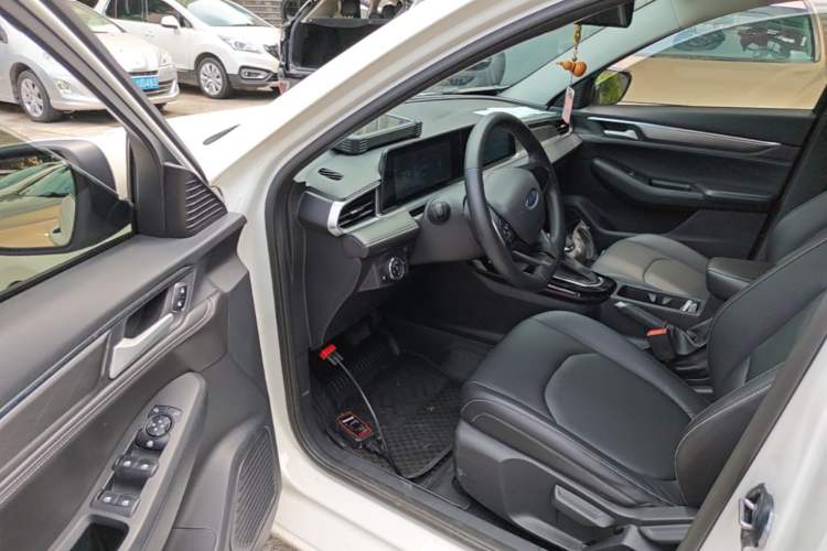 Used Ford Escort 2021 1.5L Automatic Diamond Edition Driver Seat