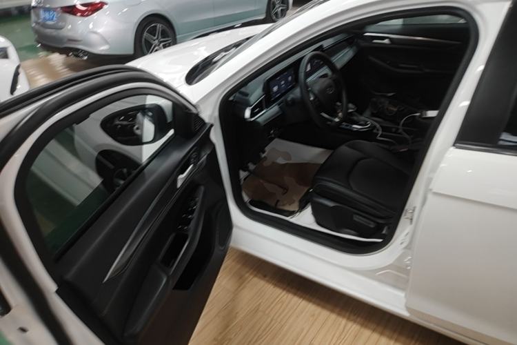 Used Ford Escort 2021 1.5L Automatic Diamond Edition Driver Seat