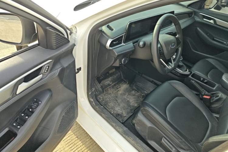 Used Ford Escort 2021 1.5L Automatic Platinum Edition Driver Seat