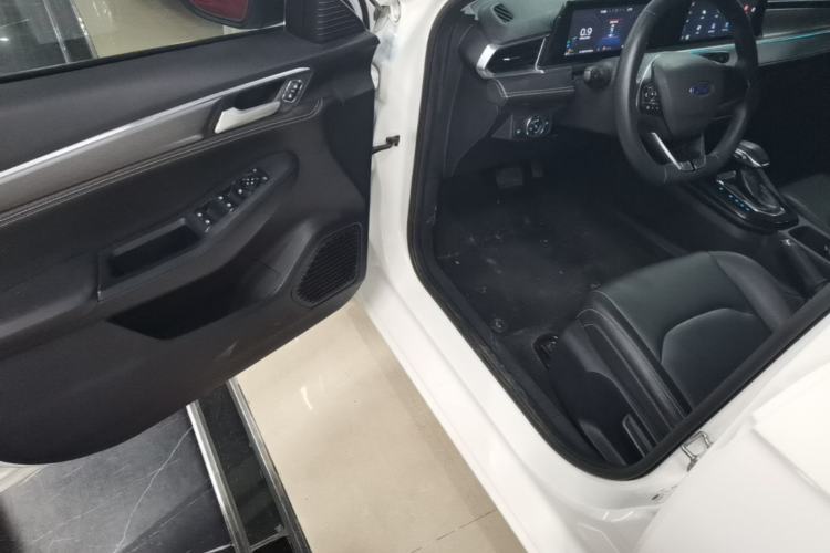 Used Ford Escort 2021 1.5L Automatic Diamond Edition Driver Seat