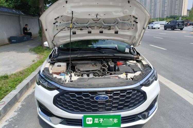 Used Ford Escort 2021 1.5L Automatic Platinum Edition Engine Bay