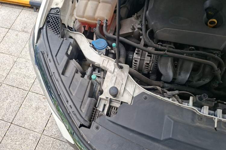Used Ford Escort 2021 1.5L Automatic Diamond Edition Engine Bay Right