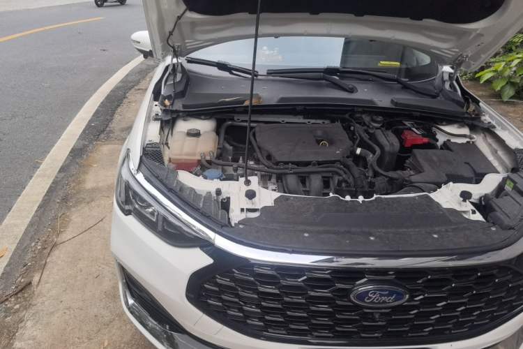 Used Ford Escort 2021 1.5L Automatic Diamond Edition Engine Bay Right