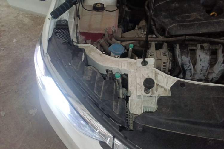 Used Ford Escort 2021 1.5L Automatic Platinum Edition Engine Bay Right