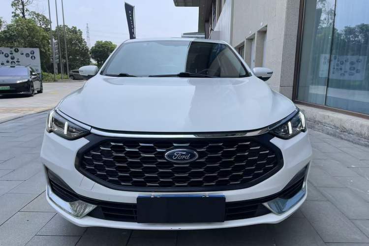Used Ford Escort 2021 1.5L Automatic Diamond Edition Exterior 1