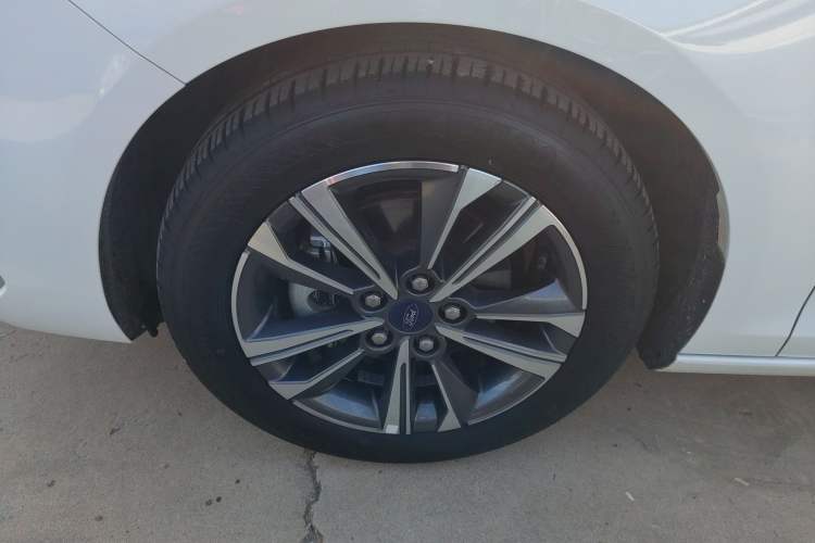 Used Ford Escort 2021 1.5L Automatic Diamond Edition Exterior 1