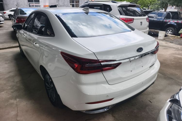 Used Ford Escort 2021 1.5L Automatic Diamond Edition Exterior 2