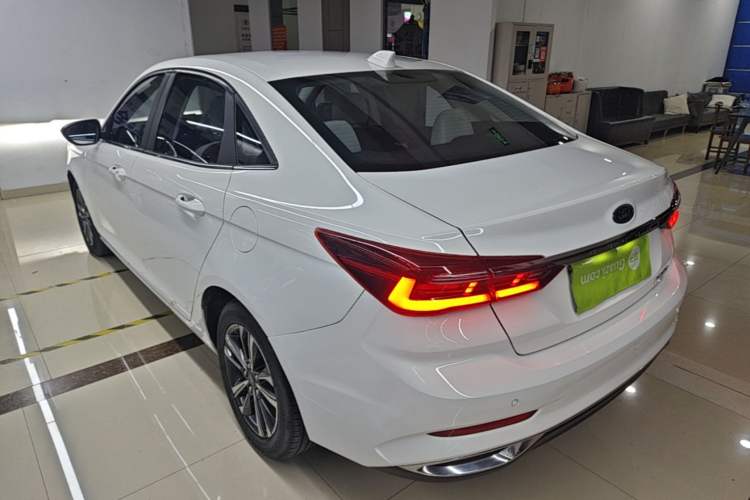 Used Ford Escort 2021 1.5L Automatic Diamond Edition Exterior 2