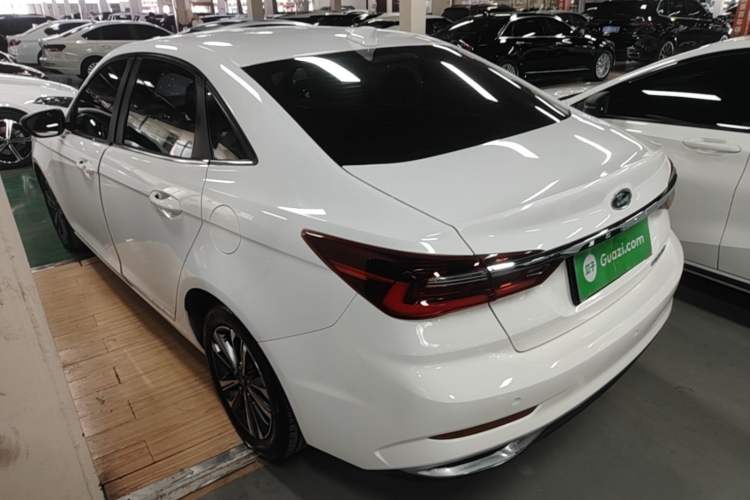 Used Ford Escort 2021 1.5L Automatic Diamond Edition Exterior 2