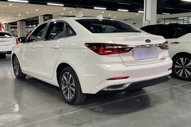 Used Ford Escort 2021 1.5L Automatic Diamond Edition Exterior 3