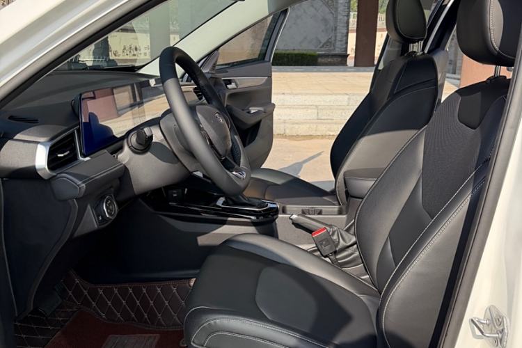 Used Ford Escort 2021 1.5L Automatic Diamond Edition Exterior 3