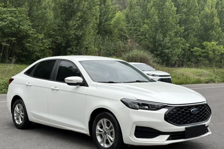 Used Ford Escort 2021 1.5L Automatic Gold Edition Exterior 3