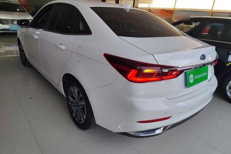Used Ford Escort 2021 1.5L Automatic Diamond Edition Exterior 3