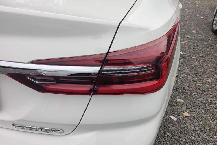 Used Ford Escort 2021 1.5L Automatic Diamond Edition Exterior 3