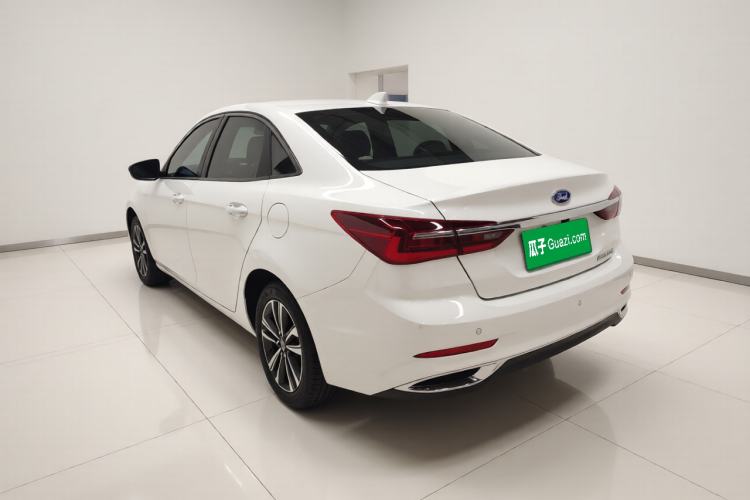 Used Ford Escort 2021 1.5L Automatic Diamond Edition Exterior 3