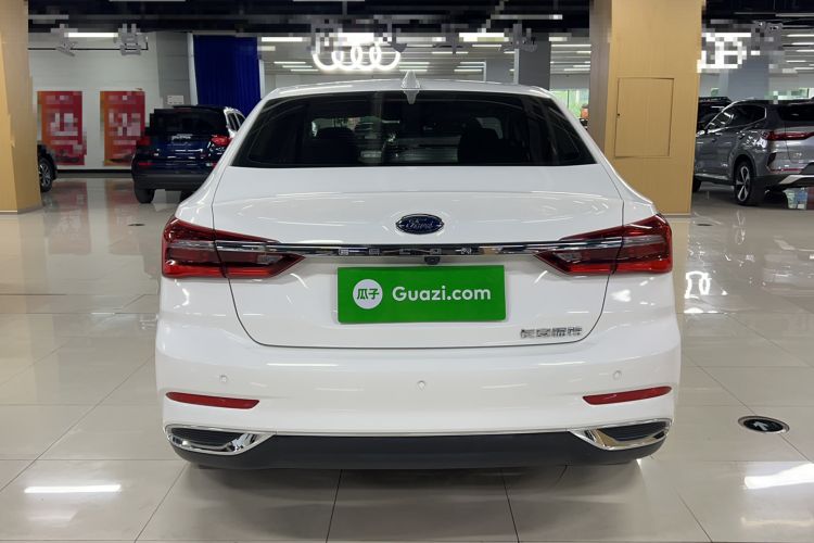 Used Ford Escort 2021 1.5L Automatic Diamond Edition Exterior 4