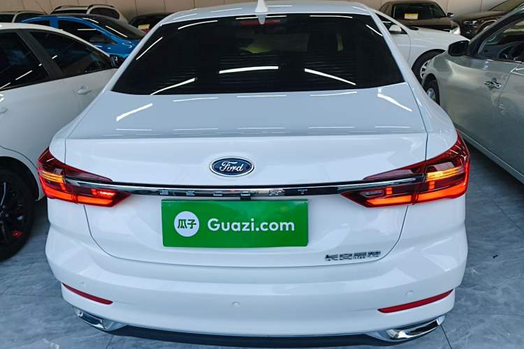 Used Ford Escort 2021 1.5L Automatic Diamond Edition Exterior 4