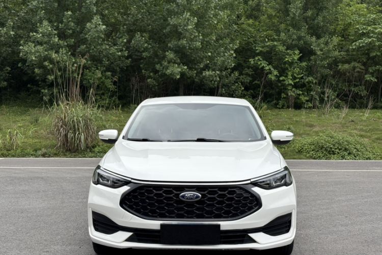 Used Ford Escort 2021 1.5L Automatic Gold Edition Exterior 4