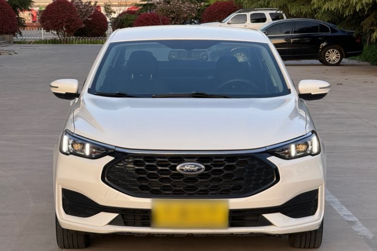 Used Ford Escort 2021 1.5L Automatic Gold Edition Exterior 4