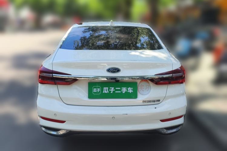 Used Ford Escort 2021 1.5L Automatic Diamond Edition Exterior 4