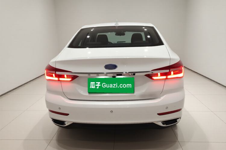 Used Ford Escort 2021 1.5L Automatic Diamond Edition Exterior 4