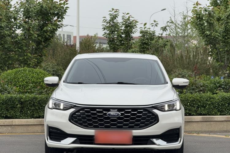 Used Ford Escort 2021 1.5L Automatic Diamond Edition Exterior 4