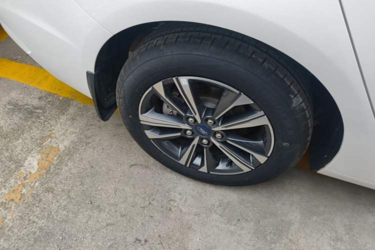 Used Ford Escort 2021 1.5L Automatic Diamond Edition Exterior 5
