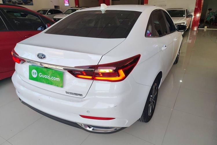 Used Ford Escort 2021 1.5L Automatic Diamond Edition Exterior 5