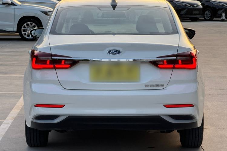 Used Ford Escort 2021 1.5L Automatic Gold Edition Exterior 5