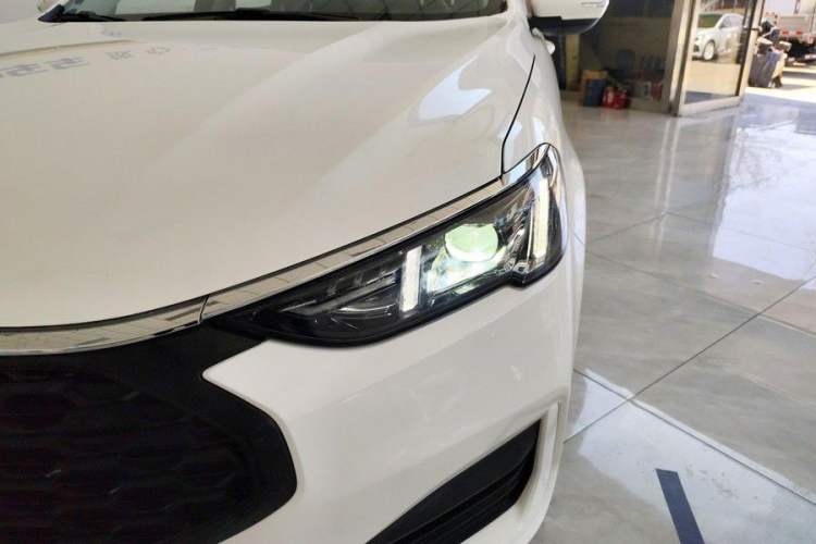 Used Ford Escort 2021 1.5L Automatic Gold Edition Exterior 5