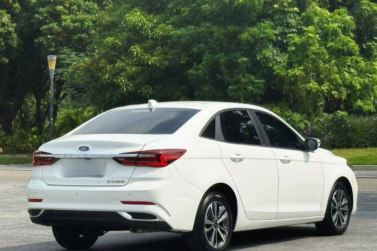 Used Ford Escort 2021 1.5L Automatic Diamond Edition Exterior 5
