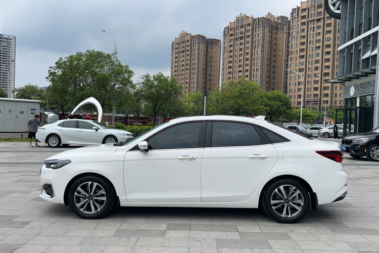 Used Ford Escort 2021 1.5L Automatic Diamond Edition Exterior 6