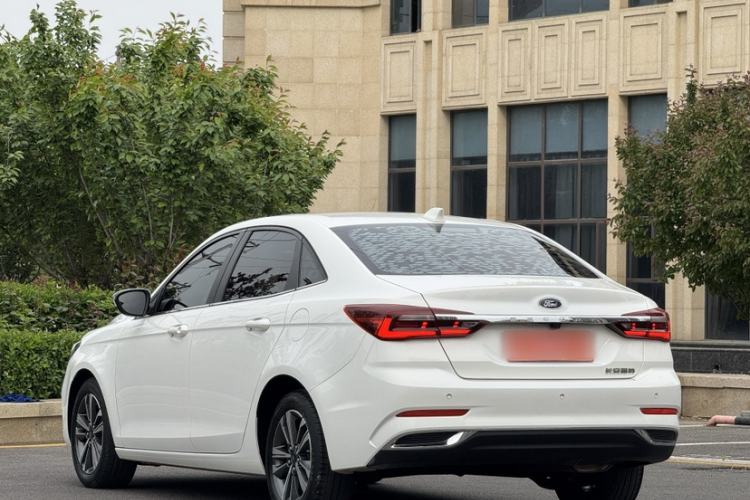 Used Ford Escort 2021 1.5L Automatic Diamond Edition Exterior 6