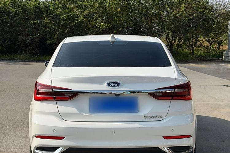 Used Ford Escort 2021 1.5L Automatic Diamond Edition Exterior 8