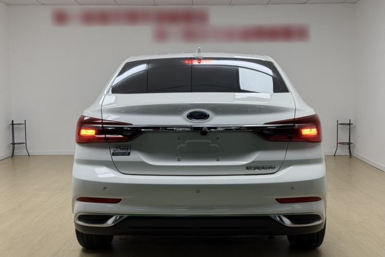 Used Ford Escort 2021 1.5L Automatic Diamond Edition Exterior 8