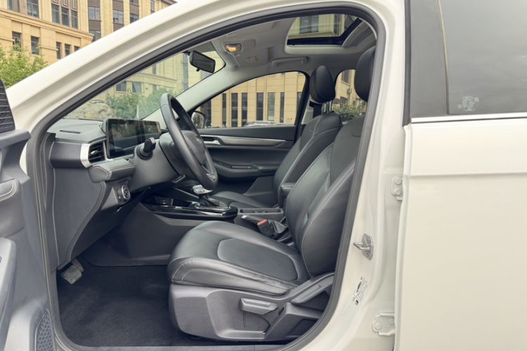 Used Ford Escort 2021 1.5L Automatic Diamond Edition Exterior 8