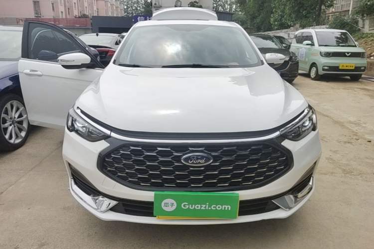 Used Ford Escort 2021 1.5L Automatic Diamond Edition Front
