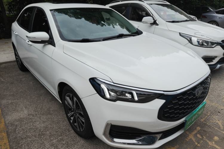 Used Ford Escort 2021 1.5L Automatic Diamond Edition Front Right 45 Deg
