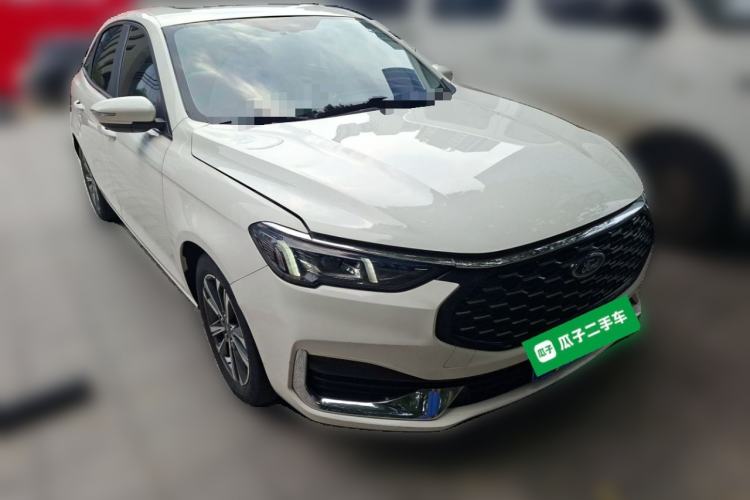 Used Ford Escort 2021 1.5L Automatic Diamond Edition Front Right 45 Deg