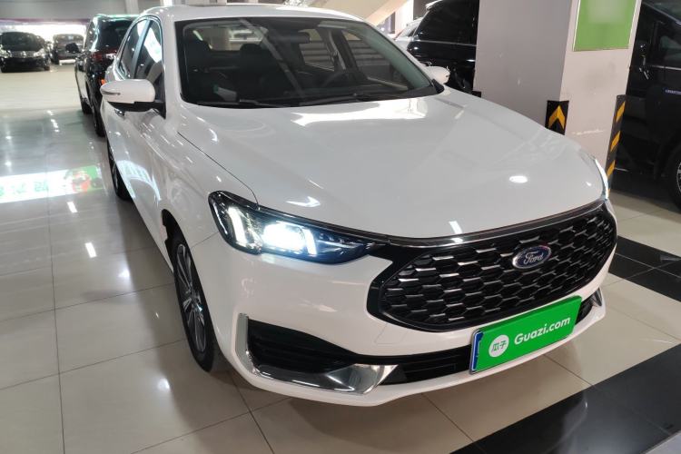 Used Ford Escort 2021 1.5L Automatic Diamond Edition Front Right 45 Deg