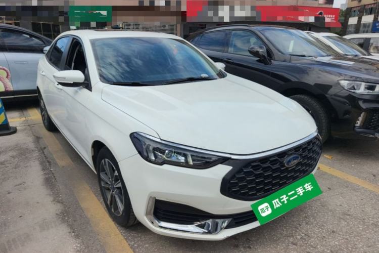 Used Ford Escort 2021 1.5L Automatic Diamond Edition Front Right 45 Deg