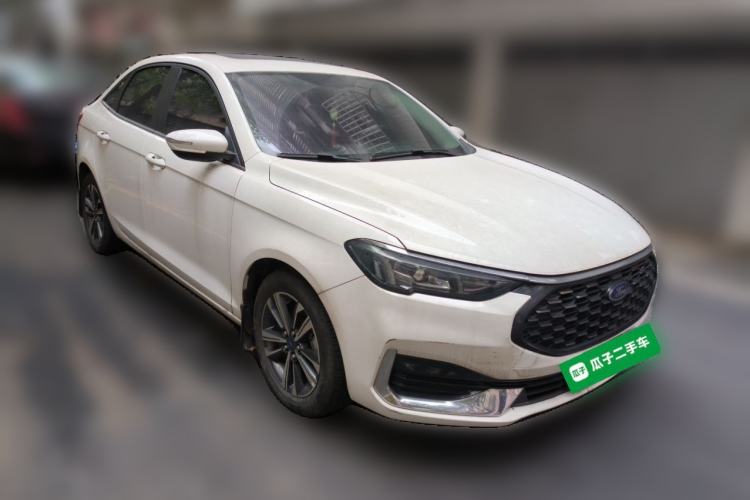 Used Ford Escort 2021 1.5L Automatic Diamond Edition Front Right 45 Deg