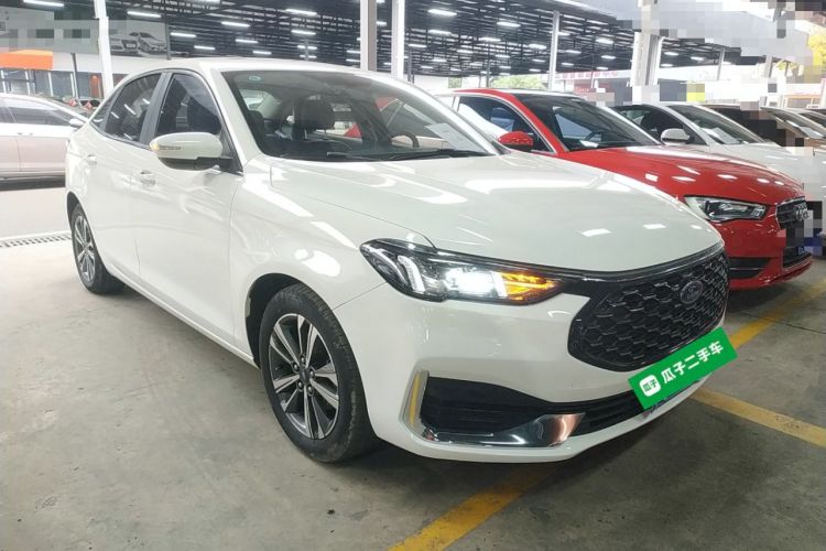 Used Ford Escort 2021 1.5L Automatic Diamond Edition Front Right 45 Deg